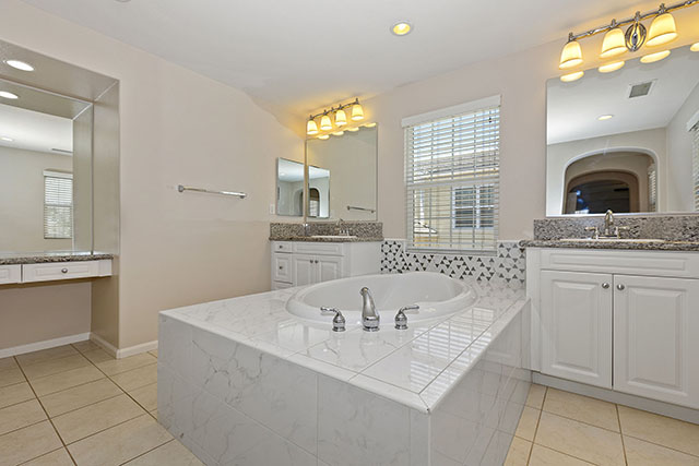 Master Bathroom - Gallery Preview