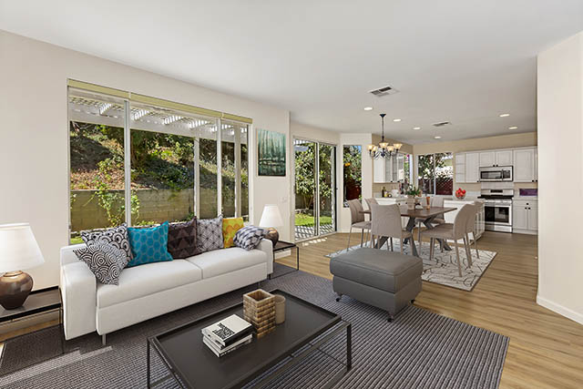 Family Room / Dining / Kitchen - Gallery Preview