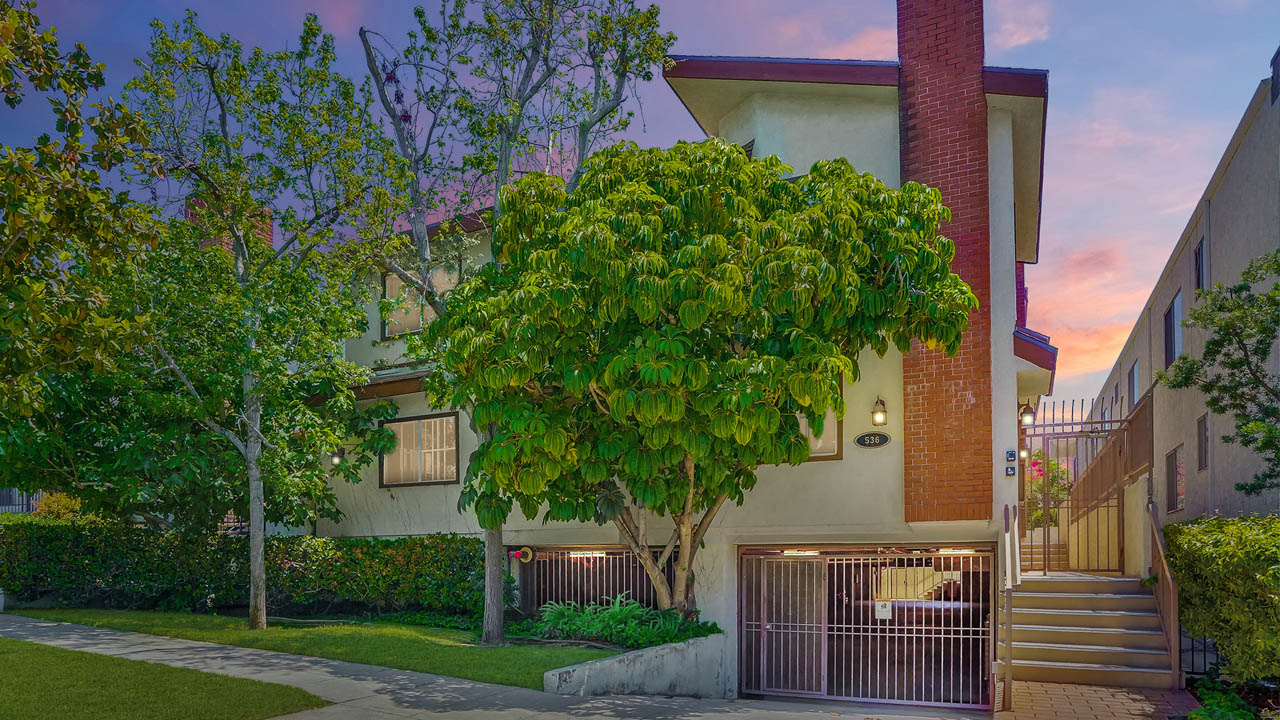 536 E Magnolia Blvd #105 exterior